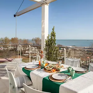 https://residence-sunrise-cesenatico.emilia-romagnahotels.net