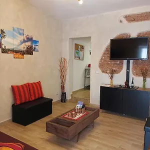  Appartamento Etnacity