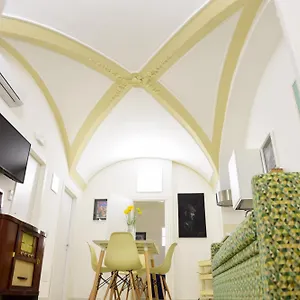 https://palazzo-clarenza-di-san-domenico.catania-hotels.net